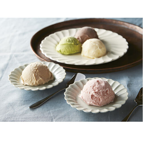 神戸スイーツ 牧場アイスクリーム 5種計24個 バニラ・ストロベリー・チョコレート・ロイヤルミルクティー各5個、抹茶×4個